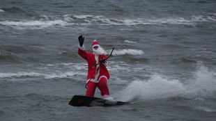 Weihnachtsmann auf dem Wasser- VERSCHOBEN auf den 25.12.23